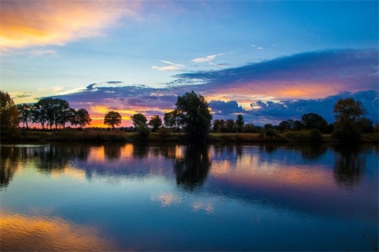 描写春节的语句84句