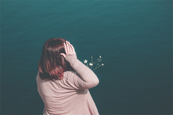 最心痛最伤感的句子 描写心碎心痛的句子